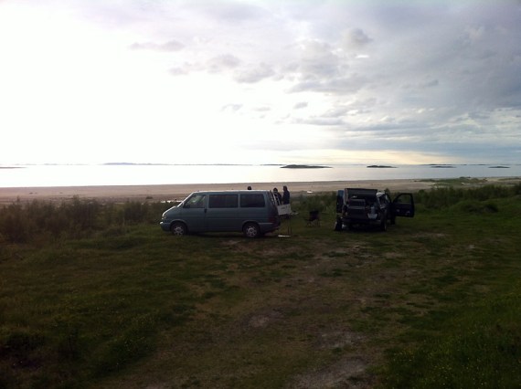 Unser Lager auf Sandhornøya (N67° 09.813 E14° 13.642). 