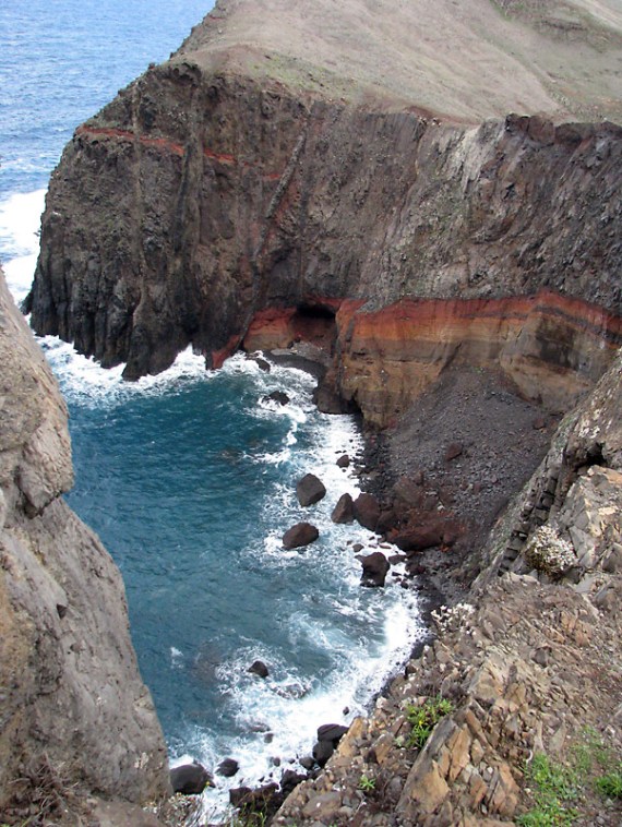 Gesteinsformation auf der Halbinsel São Lourenço