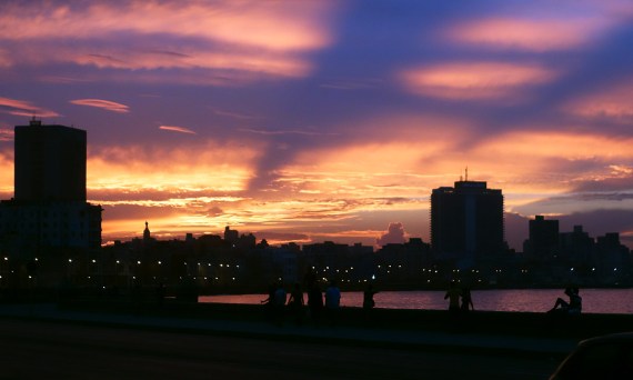 Noch ein Sonnenuntergang am Malecón, La Habana 