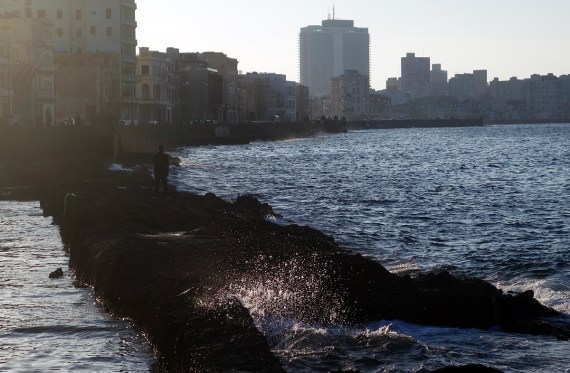 Sonnenuntergang am Malecón, La Habana